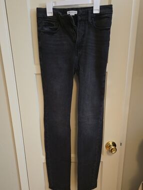 Womens Slim Fit Black Jeans Size 2/26